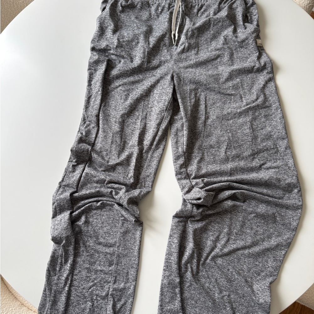 Vuori Halo Essential Wideleg Pant - Picture 3 of 6